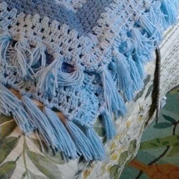 Hand made poncho - Picture 3 of 3